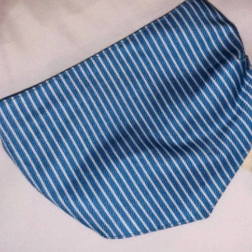 Set of 2 puppy scarves, hook and loop neck
